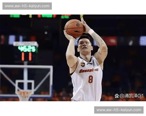 锋芒对决：朱芳雨VS李楠，谁才是中国男篮历史上最强的“侧翼杀手”？